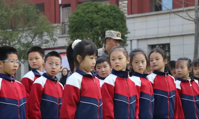 【學(xué)回信知感恩·習(xí)慣養(yǎng)成教育】——之江少年扣好成長“第一粒扣"